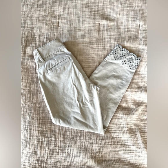 SALE | LOFT Light Grey Embroidered Pants - Size 00P - Picture 1 of 7